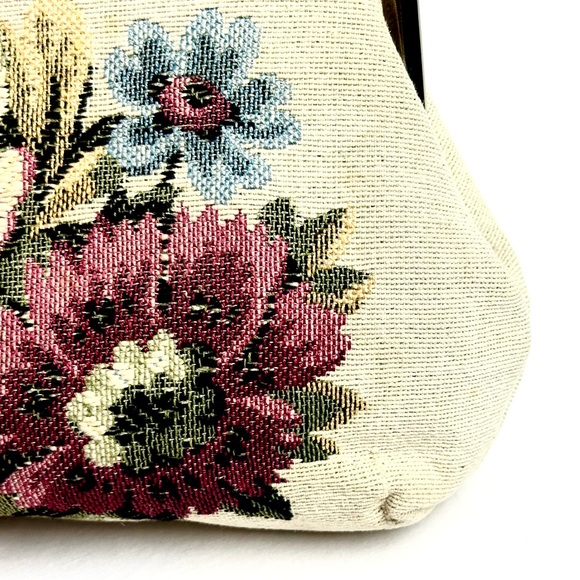 Verdi Mid-Century Vintage Floral Embroidered Bag GUC w/ Gold Tone Chain - Picture 6 of 14